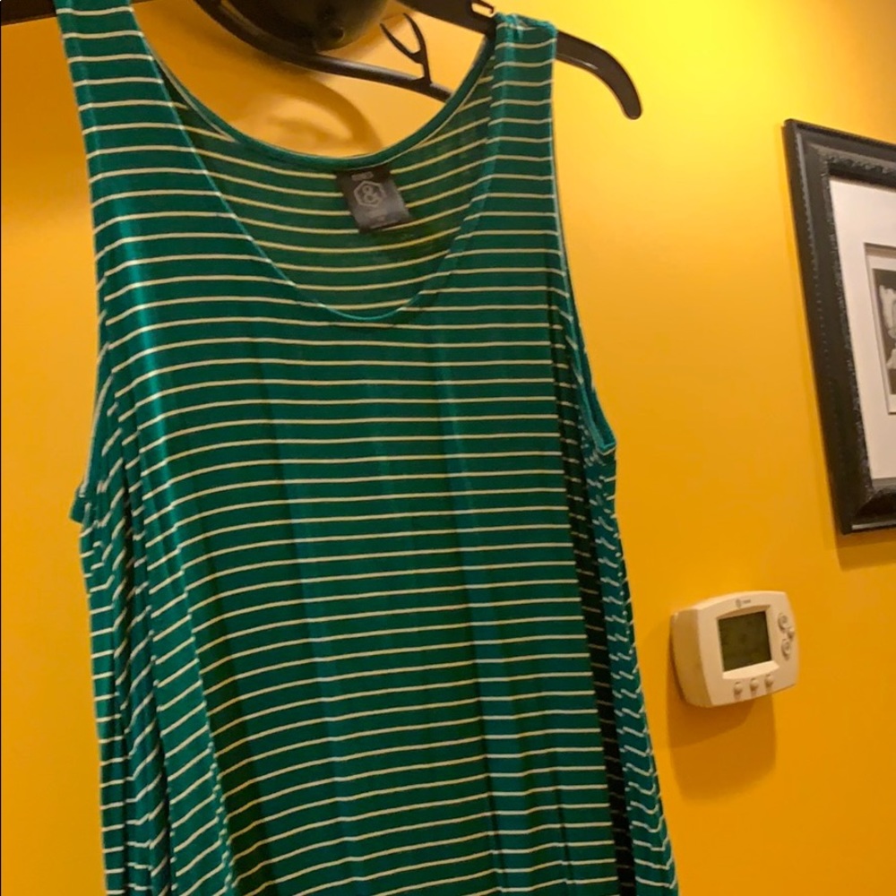 Agnes and Dora tank top size medium